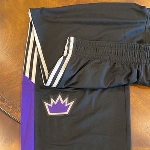 Bundle for $7: Adidas LA Kings purple crown drawstring black sweatpants (XL)